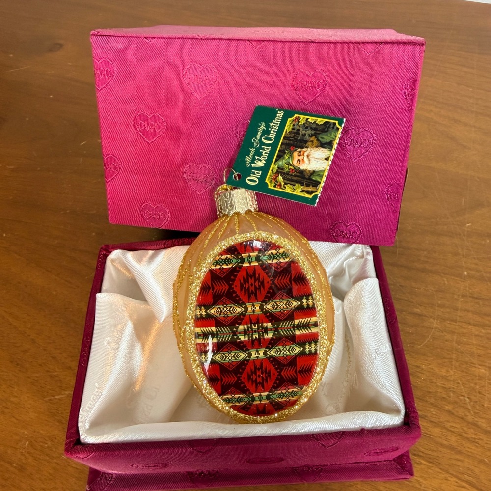 Old World Christmas Glass Ornament Gold Indian Robe Pattern‎ Inside Art 96095